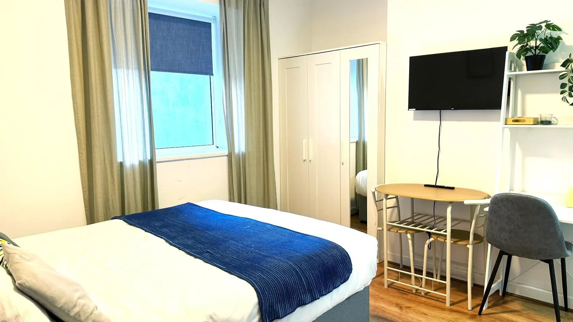 Viridian Residence At Dublin 4 0*,  אירלנד
