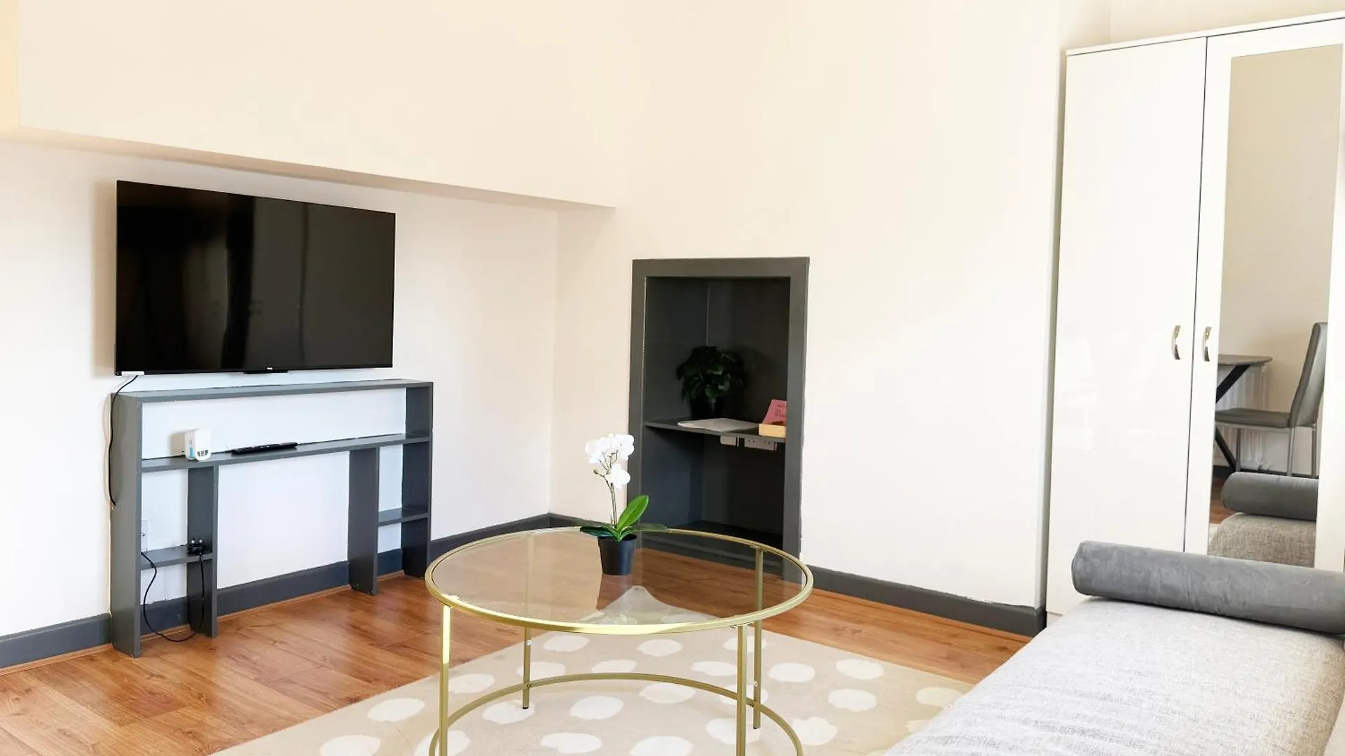 Апартаменты Viridian Residence At Dublin 4